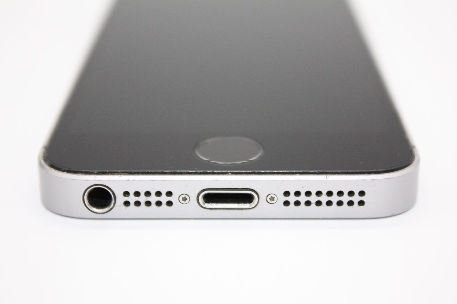ムスビー｜バッテリー状態良好(95%) iPhone SE 第1世代 32GB SIMフリー