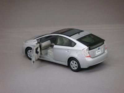 1/30 トヨタ プリウス （シルバーメタリック） - ミニカーショップ