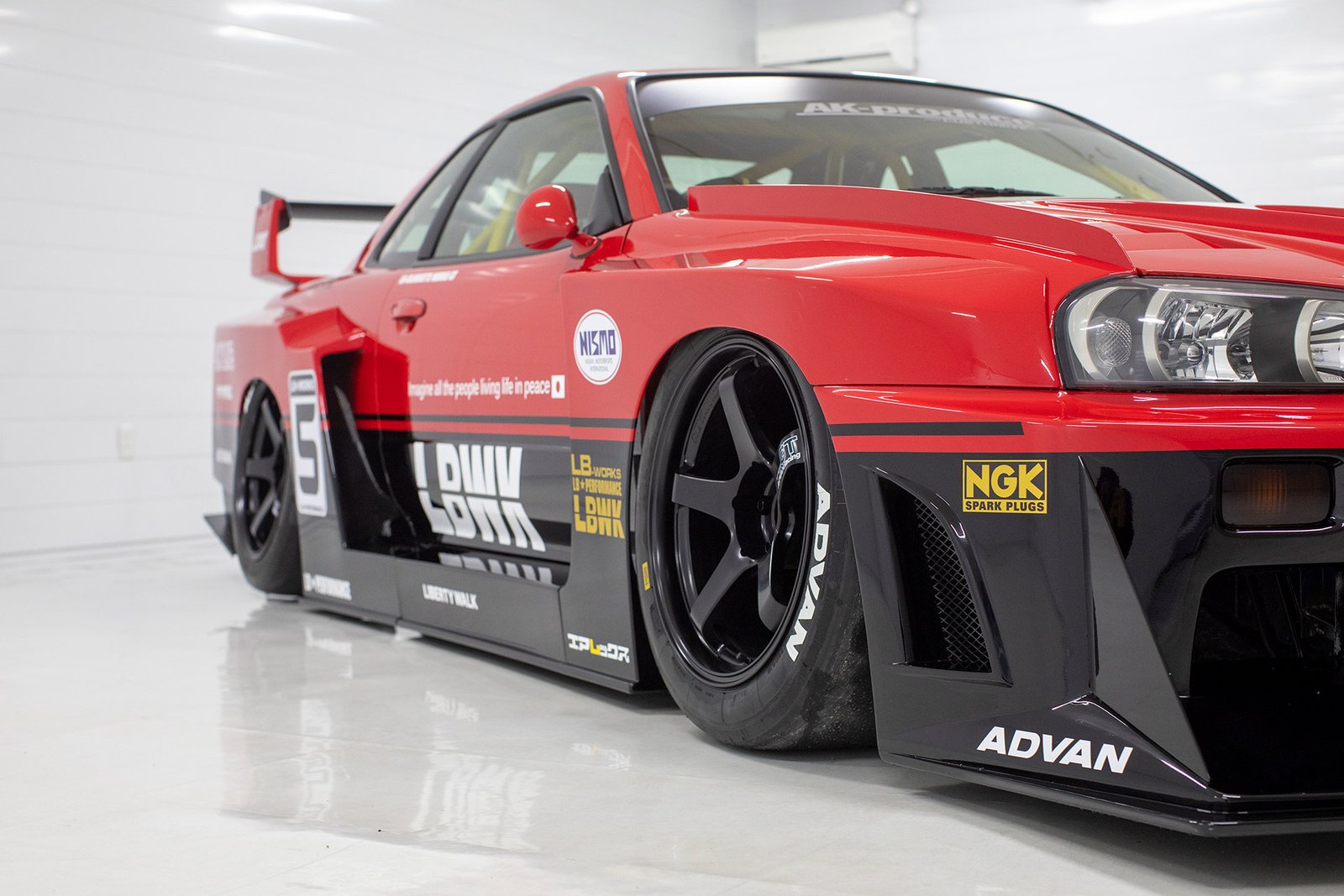 LB-ER34 Super Silhouette SKYLINE - LIBERTY WALK | リバティーウォーク