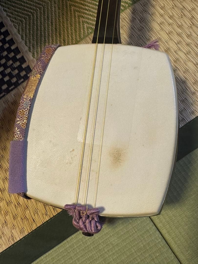 三味線　中棹　紅木　両面破れ無し
