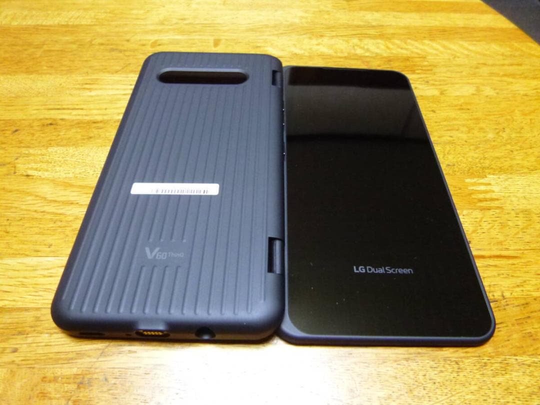 新品 LG V60 ThinQ 用 デュアルスクリーン（ドコモ , SB共通）