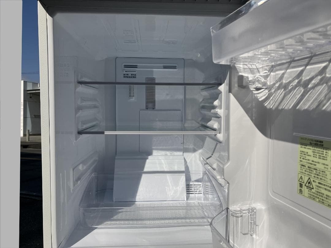 愛知岐阜/送料込★シャープ 137L冷凍冷蔵庫 SJ-14E6-KW 2019年