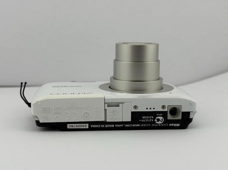 ★極上品★ ニコン NIKON COOLPIX S4300 シェルホワイト