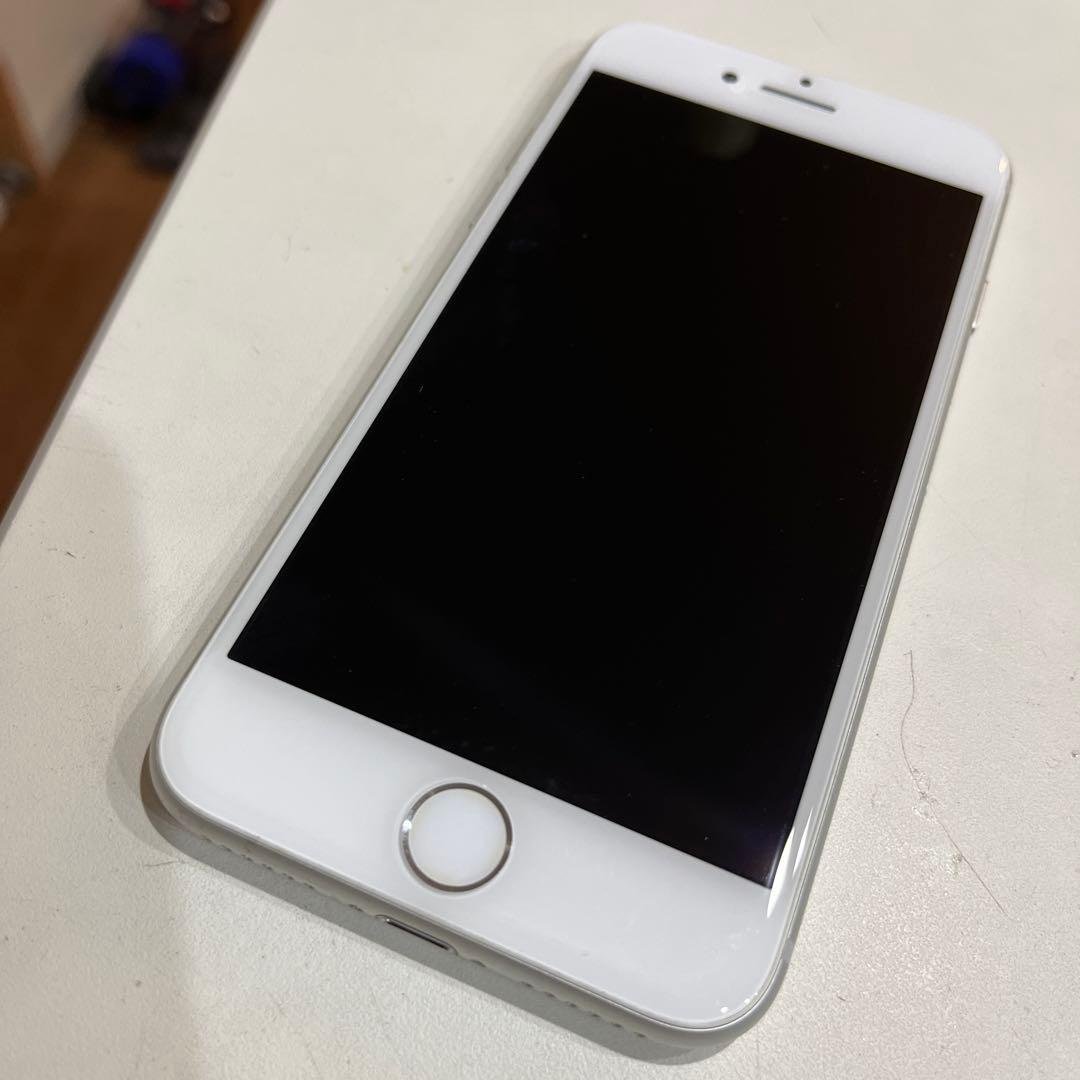 ⭐︎美品）Apple iPhone8 256GB人気のホワイト 本体 Amazon | 【整備済み品】 Apple iPhone 8 64GB シルバー SIMフリー