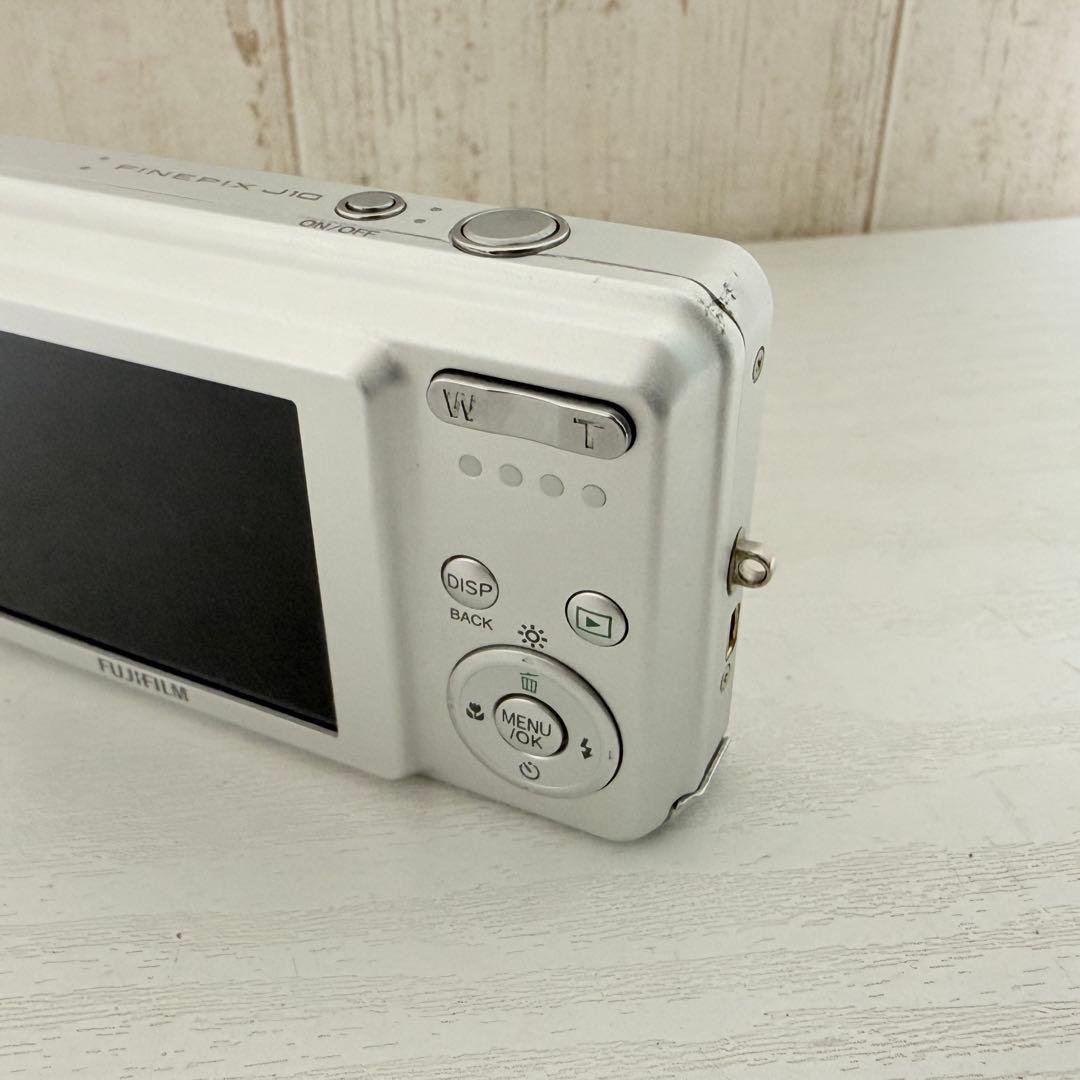FUJIFILM 8.2M デジタルカメラ FINE PIX J10